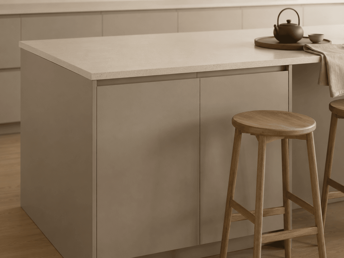Cocina Honne: línea alta y baja, proporción japonesa y orden contenido.